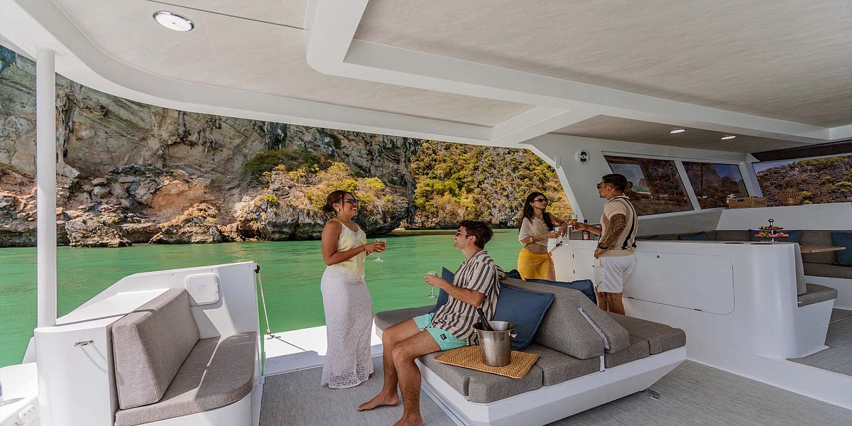 Аренда моторного катамарана Prada 50 на Пхукете